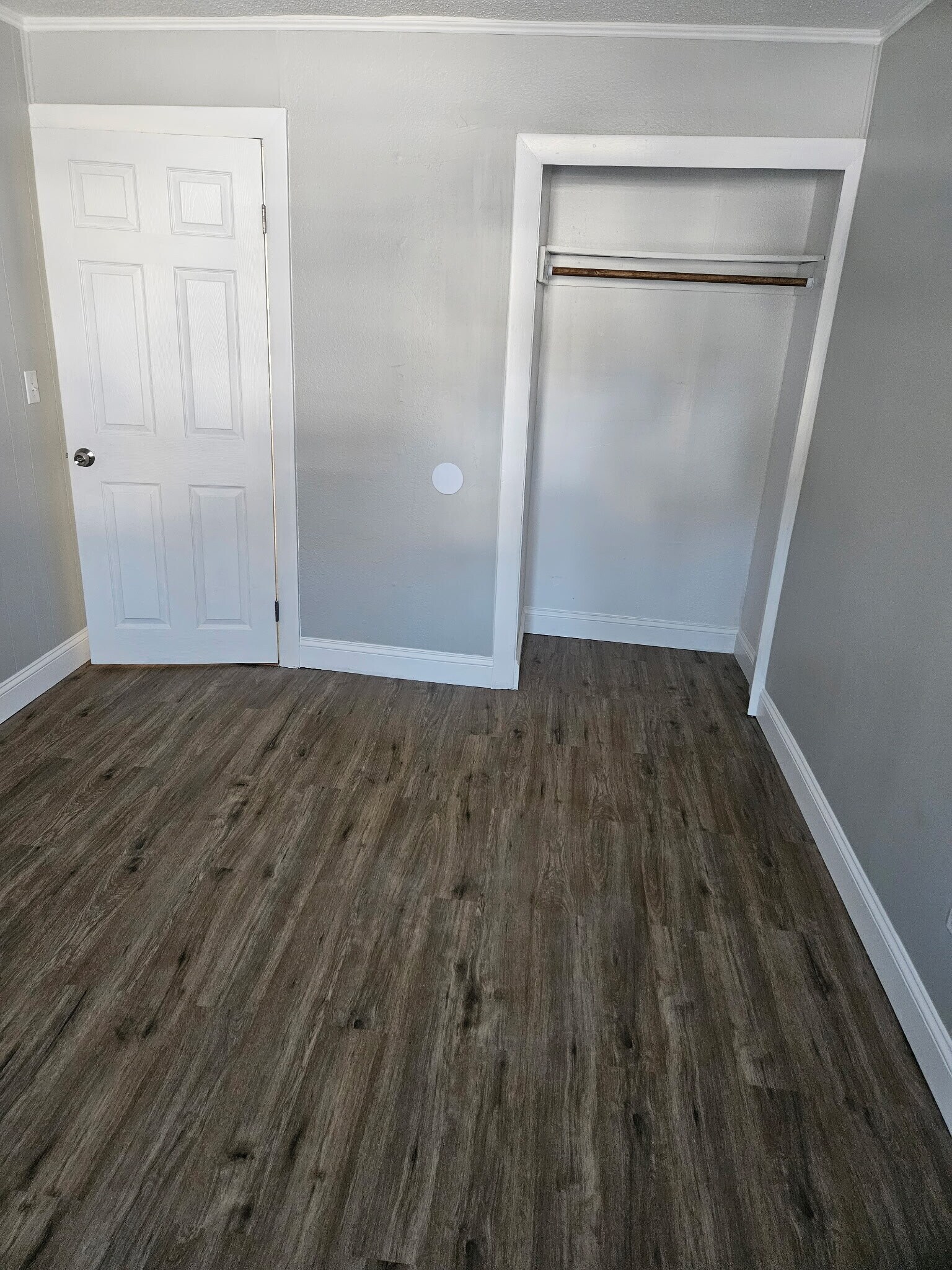 Building Photo - 414 Front St