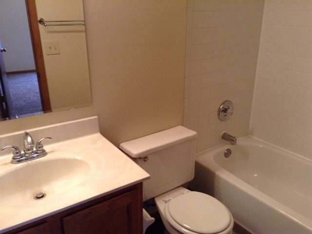 Building Photo - 3008 Old Warson Dr