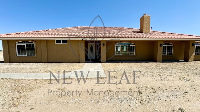 Primary Photo - 4290 Smoke Tree Rd