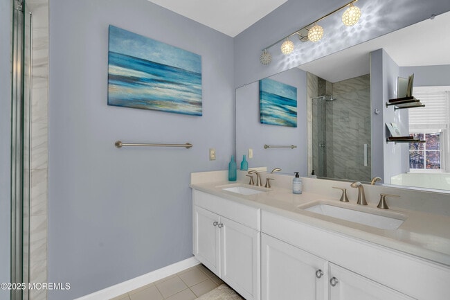 Building Photo - 11 Saratoga Ct