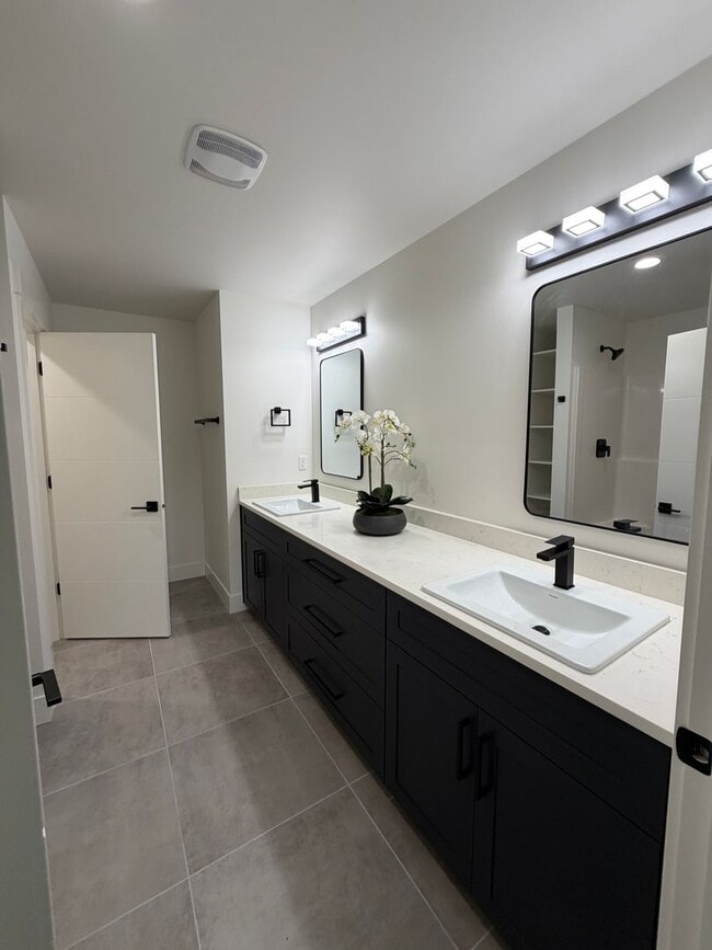 Building Photo - Newly Built Luxury Duplex in Lebanon