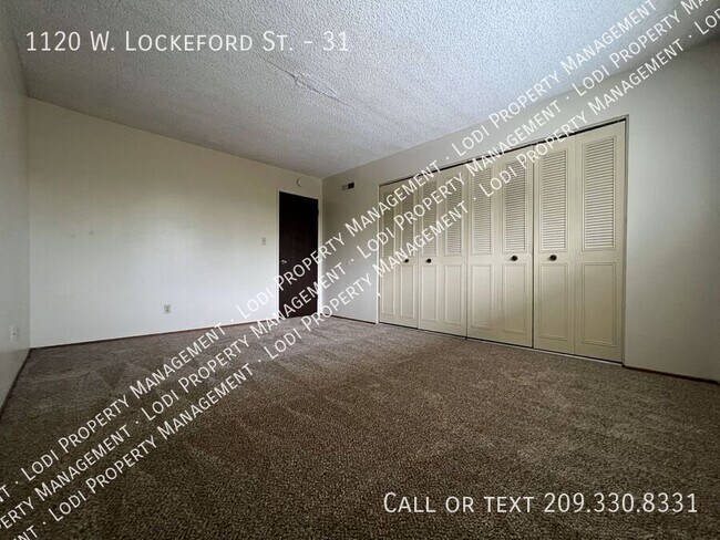 Building Photo - 1120 W Lockeford St