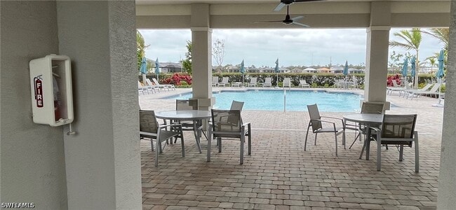 Building Photo - 2122 Yellowfin Cir