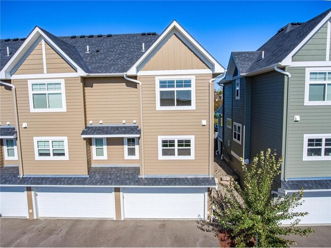 Building Photo - 2974 Clover Ridge Dr
