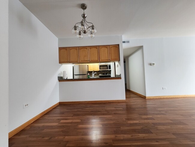 Building Photo - 5231 James Ln