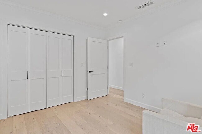 Building Photo - 1839 Preuss Rd