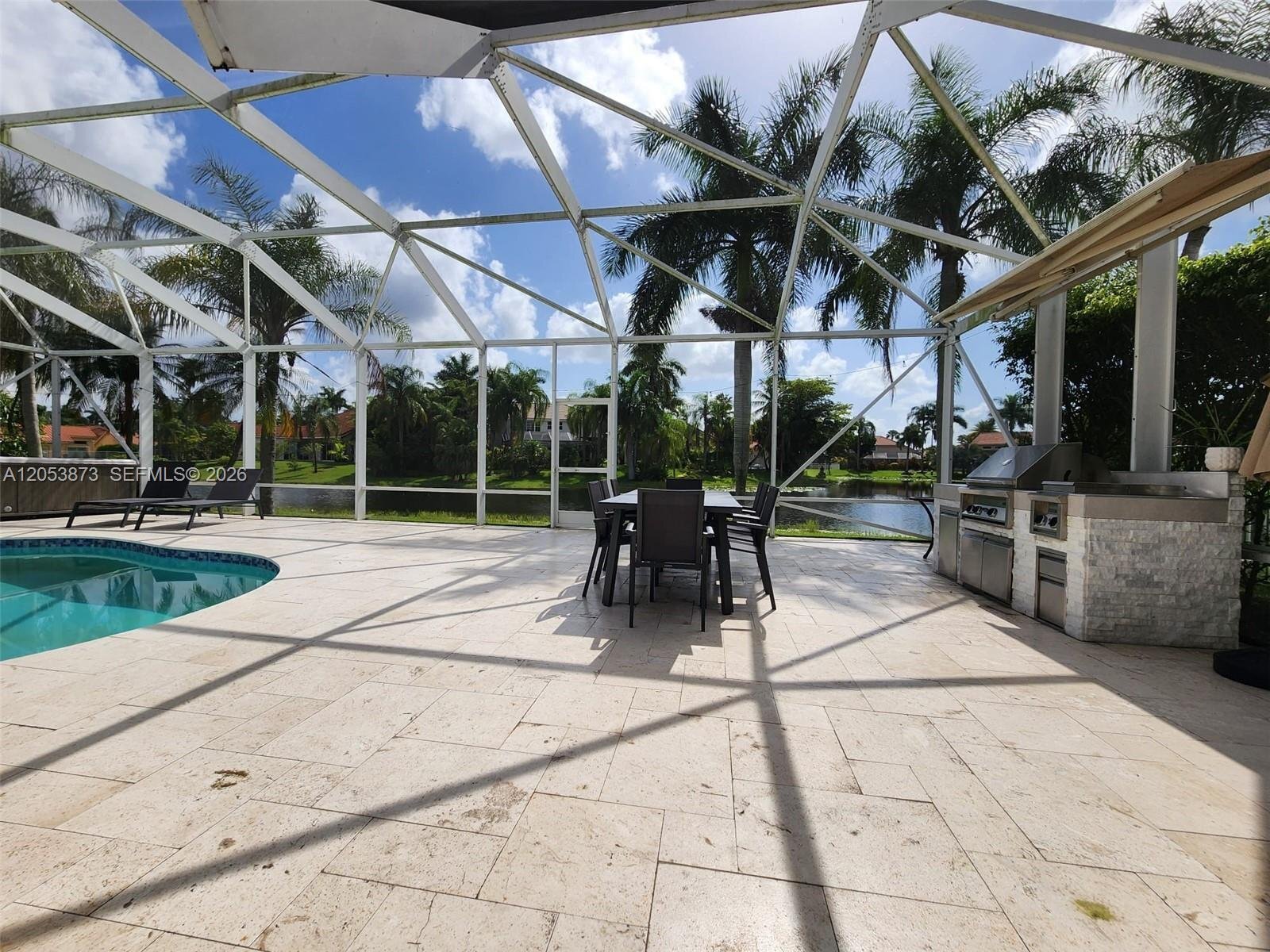 Building Photo - 594 Spinnaker