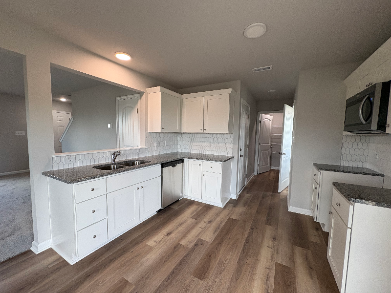 Building Photo - 16 Shiloh Dr
