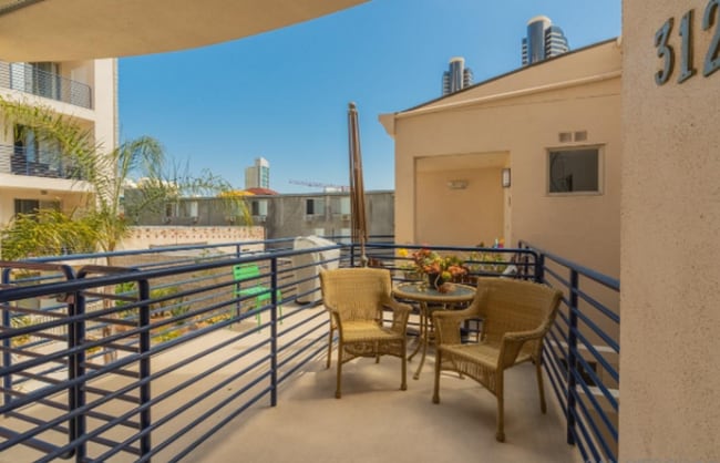 Building Photo - ***OPEN HOUSE  05/27/26 @ 2 PM*** MARINA DISTRICT HIDDEN GEM!!! STEPS FROM GASLAMP QUARTER, 2 /2,...