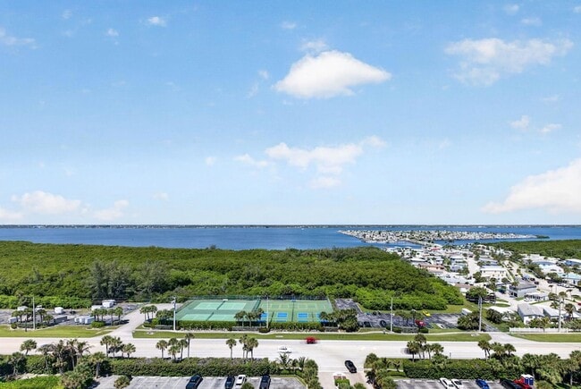 Building Photo - 9900 S Ocean Dr