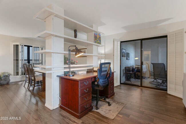 Building Photo - 5102 N 31st Pl