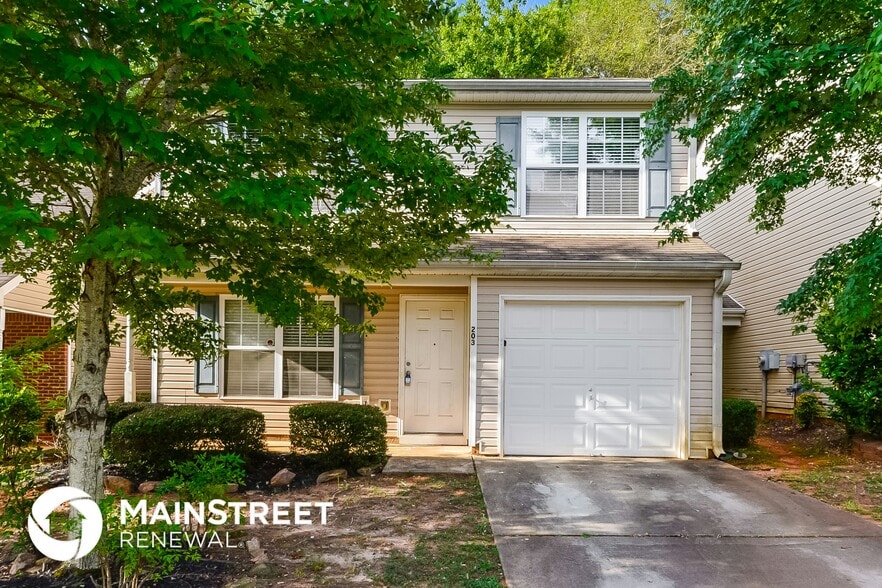 Primary Photo - 203 London Dr