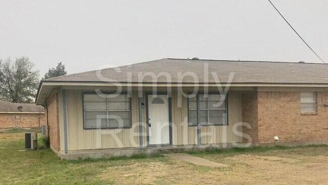 Building Photo - 409 Maple St