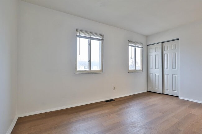 Building Photo - 1556 Meredith Dr