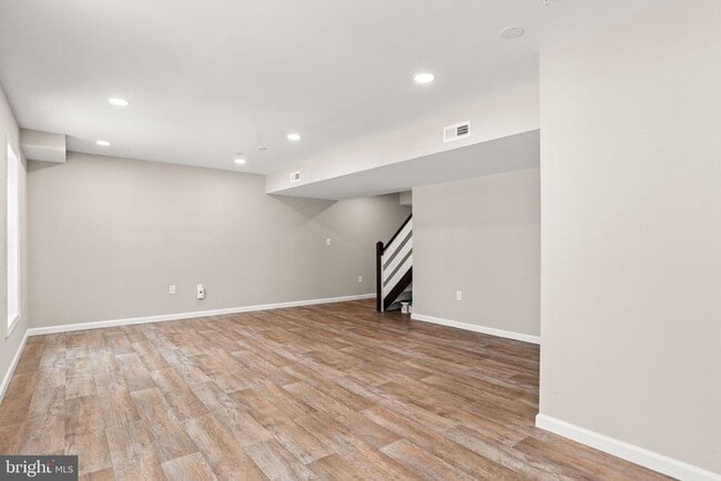 Building Photo - 140 Sage Blvd