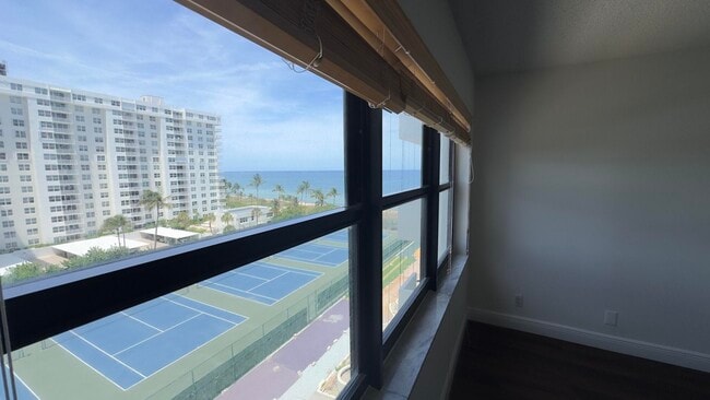 Building Photo - 5100 N Ocean Blvd