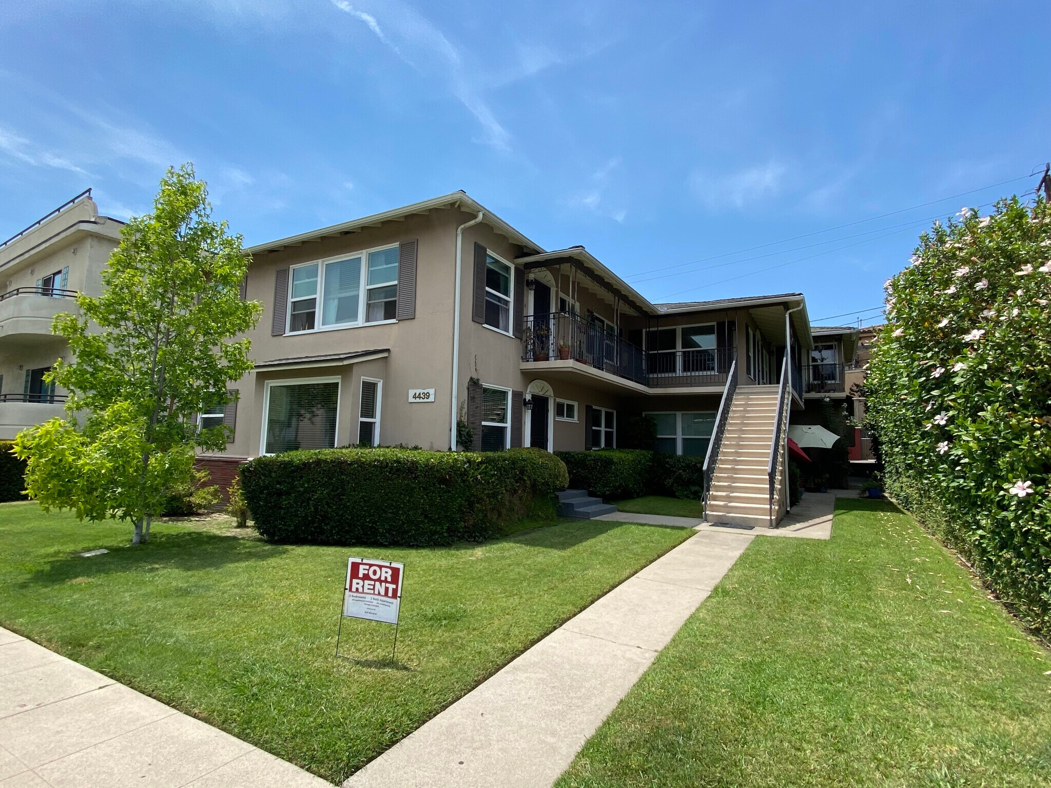 Building Photo - 4439 Lakeside Dr