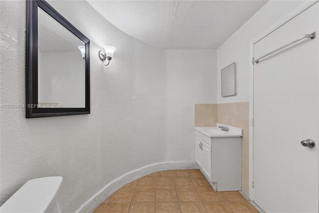 Building Photo - 14726 SW 82nd Terrace