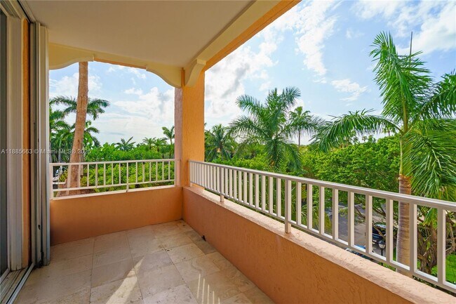 Building Photo - 737 Crandon Blvd