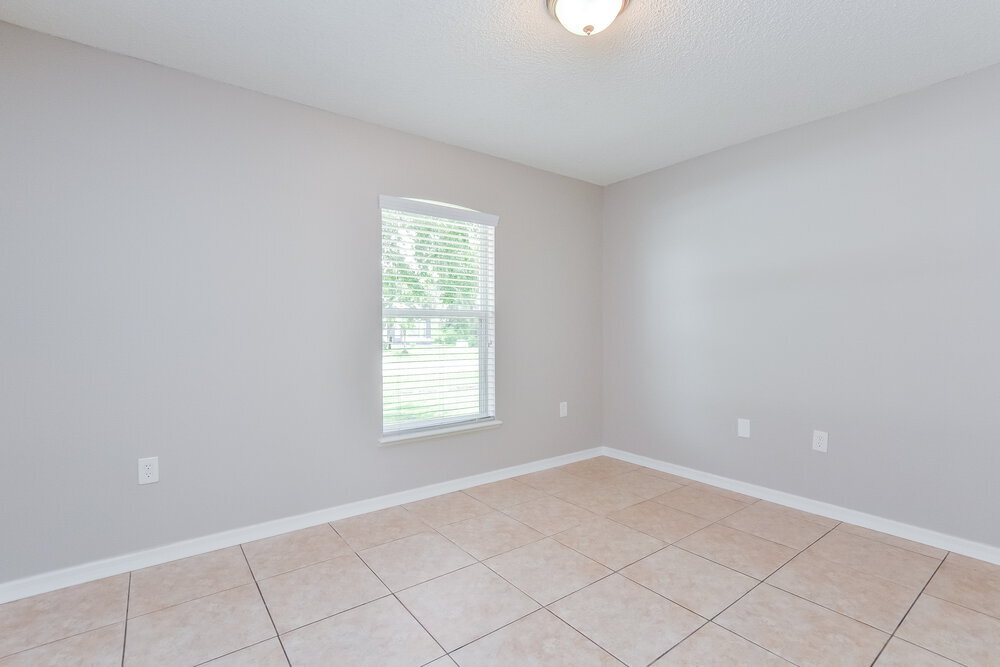 Building Photo - 421 Eagle Dr