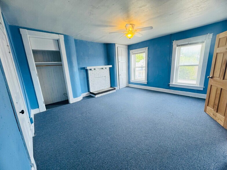 Bedroom 3 - 328 W High St
