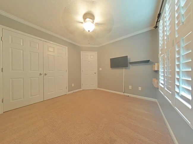 Building Photo - 1617 Ellie Ave