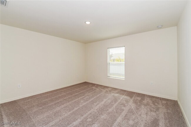 Building Photo - 3702 NW 48th St