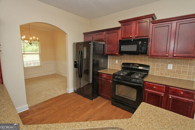 Building Photo - 728 Castle Top Ct SE