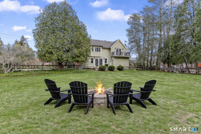 Building Photo - 1939 Bronson Rd