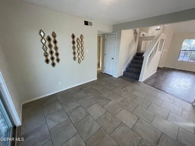 Building Photo - 1574 Rebecca Ann Dr