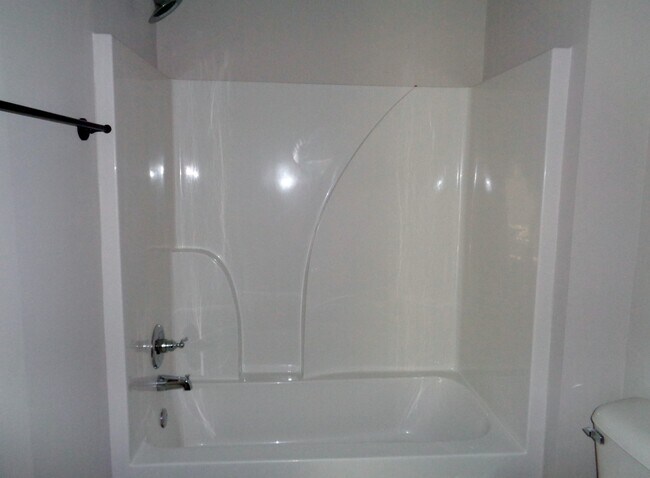 Building Photo - Beautiful Home for Rent in Tuscaloosa... Available to View with 48-hour Notice!!!