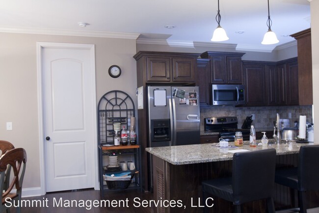 Building Photo - 3 br, 3.5 bath House - 111 Tanglewood Drive