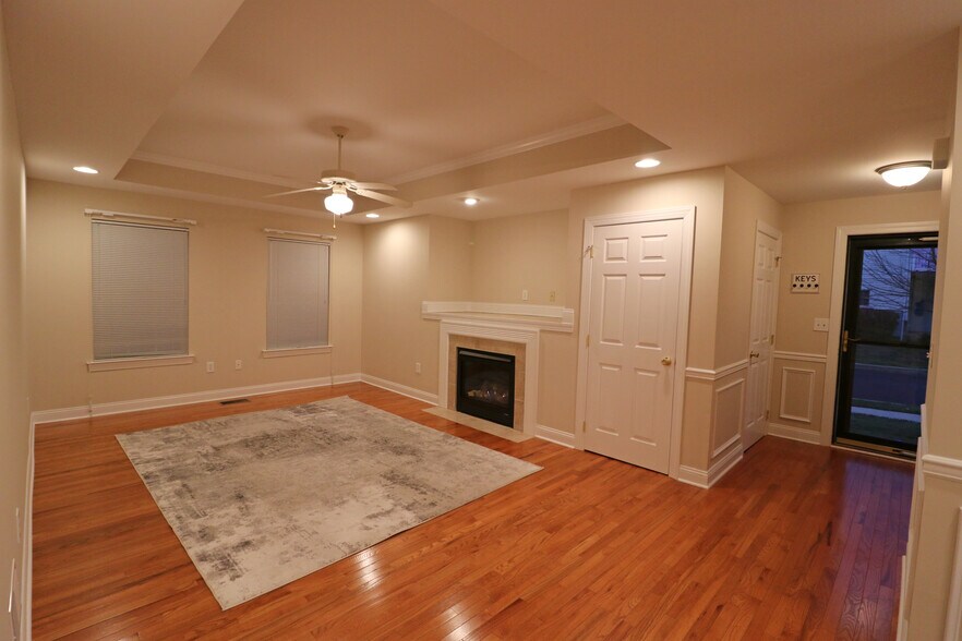 Building Photo - 1810 Merlot Dr