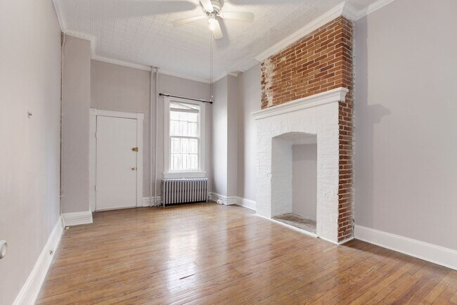 Building Photo - 1805 Bolton St