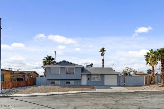 Building Photo - 6121 Edgewood Cir