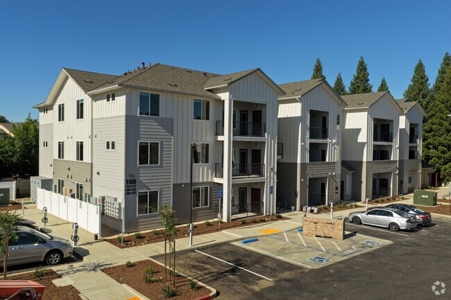 Building Photo - Harrington Grove