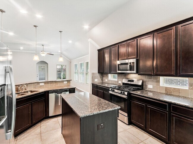 Building Photo - 16609 Spence Park Ln