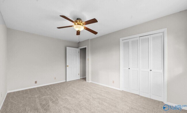 Building Photo - 7600 Teal Dr SW