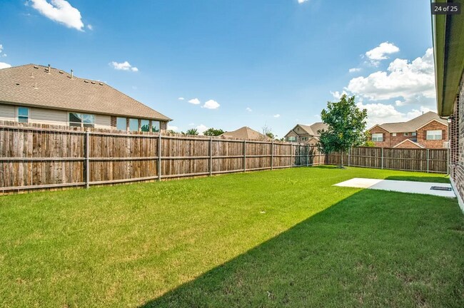 Building Photo - 1600 Keswick Dr