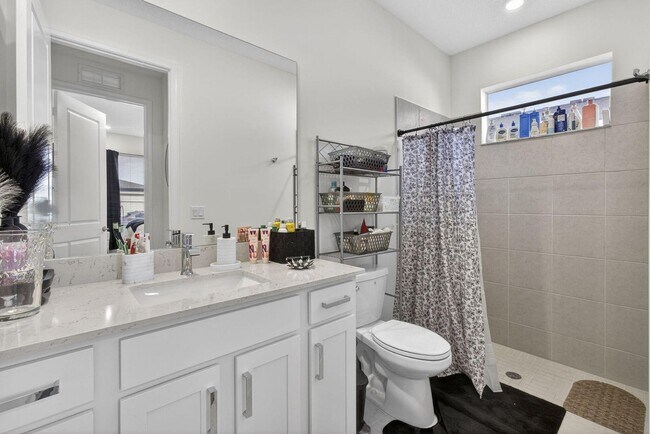 Building Photo - 1543 Stockbridge St