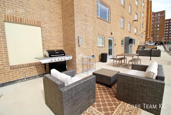 Building Photo - 209 Emanuel Cleaver II Blvd.