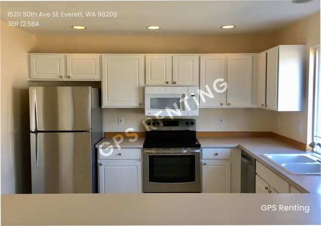 Building Photo - Move-In Ready Home in Pleasant Silver Firs...