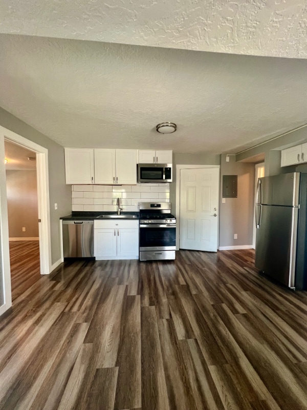 Building Photo - 1213 12th St