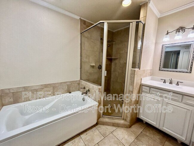 Building Photo - 5721 El Campo Ave