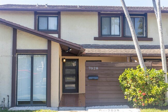 Primary Photo - 7028 SW 106th Pl