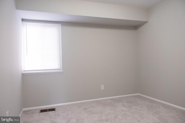 Building Photo - 1640 Westwind Way