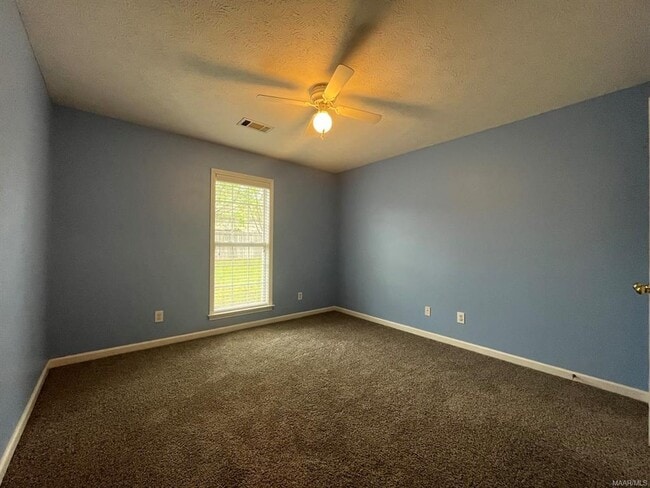 Building Photo - 114 Regent Ct