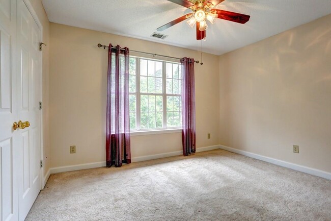 Building Photo - 5041 Anclote Dr