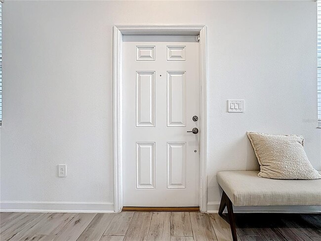 Building Photo - 3077 Ella Wy