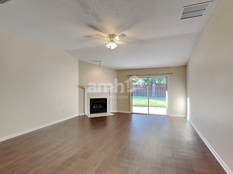 Building Photo - 2725 Spinnerbait Ct